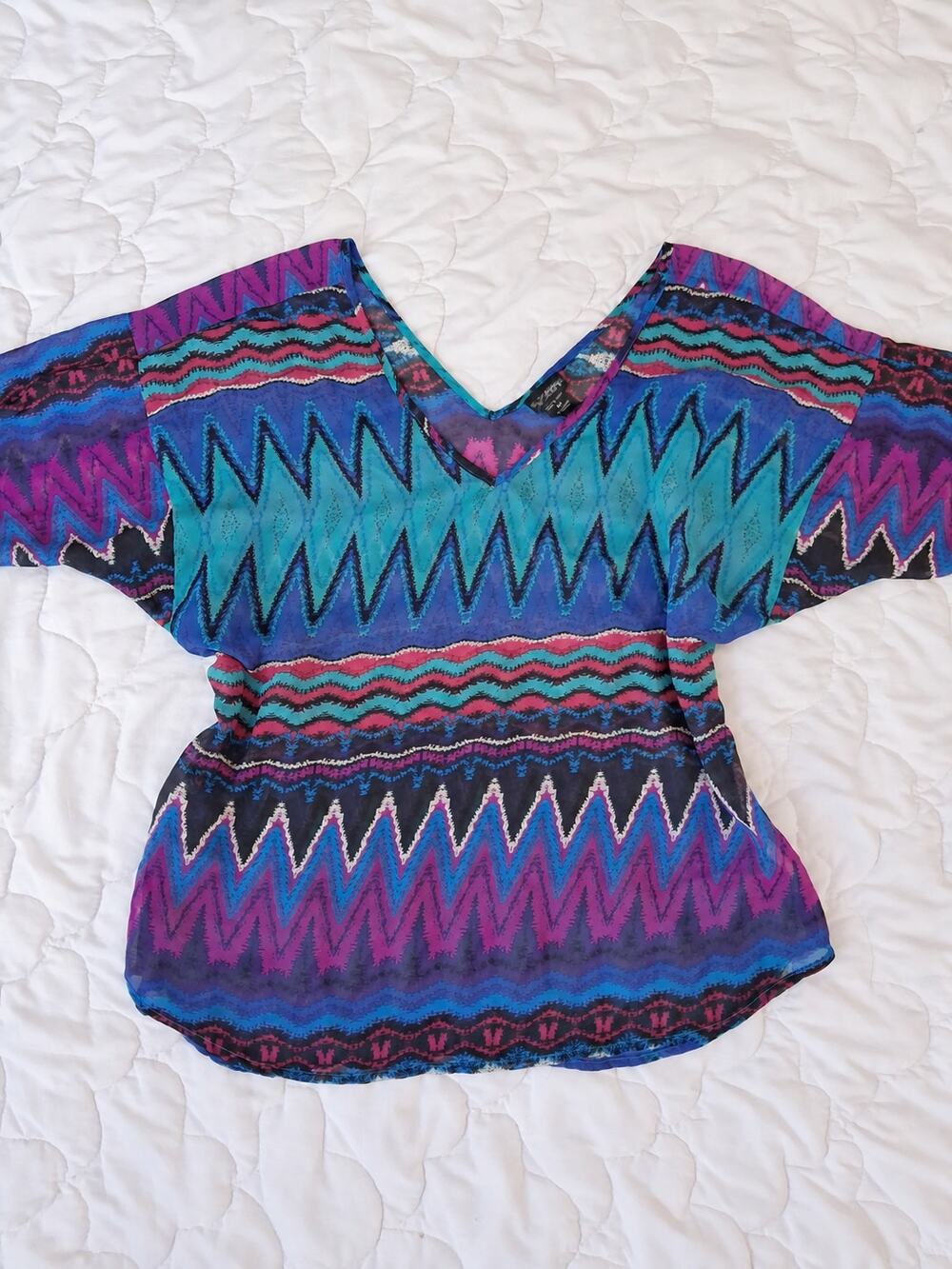 Daytrip Women’s Medium Sheer Geometric Dolman Blouse Y2K Boho Blue Purple